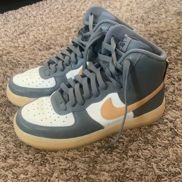 High Top Nike Air Max Sneakers - Picture 1 of 5